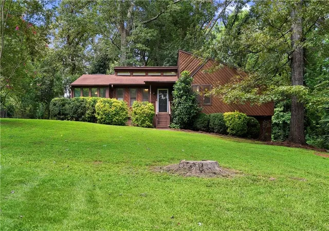 1st image of 2656 Royal Oak Ct, Acworth, GA 30102 | MLS# 7819376