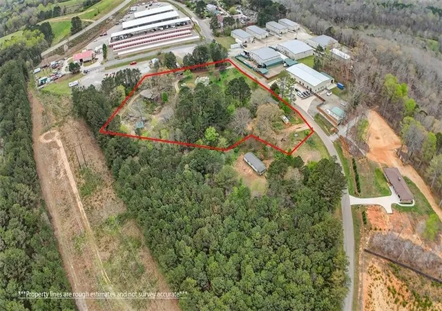 4th image of 394 Old Howell Bridge Rd, Ball Ground, GA 30107 | MLS# 7746588