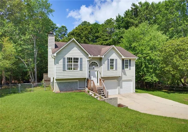 Homes for sale in Dallas, GA | 6 Sweetgum Ln, Dallas, GA 30132 | MLS# 7802104