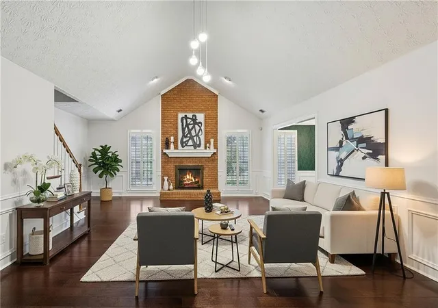 2nd image of 145 Shelli Ln, Roswell, GA 30075 | MLS# 7801305