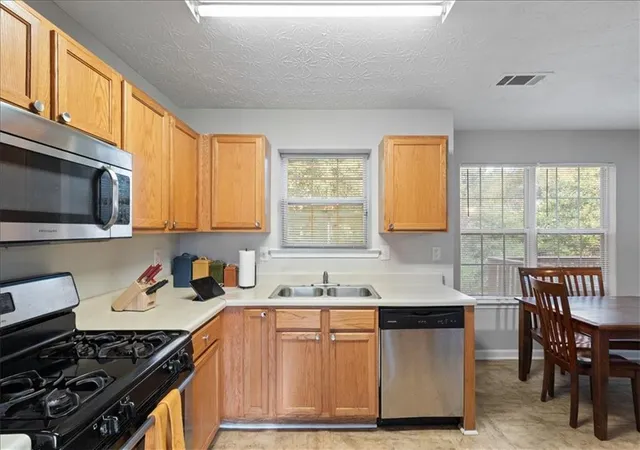 5th image of 2628 Essex Ct, Conyers, GA 30013 | MLS# 7816051