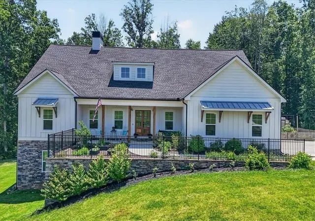 Photo 1 of Single family home for sale at 14402 Fincher Rd, Canton, GA 30114 | MLS# 7831631 | Listing updated on 2026-10-19