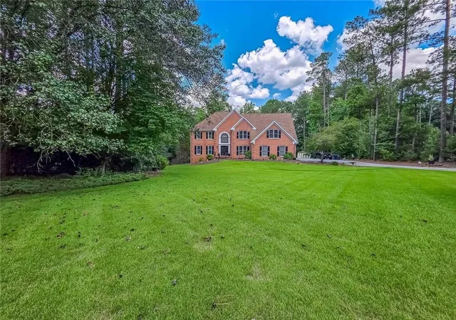 3rd image of 3625 Graycliff Rd, Snellville, GA 30039 | MLS# 7807509