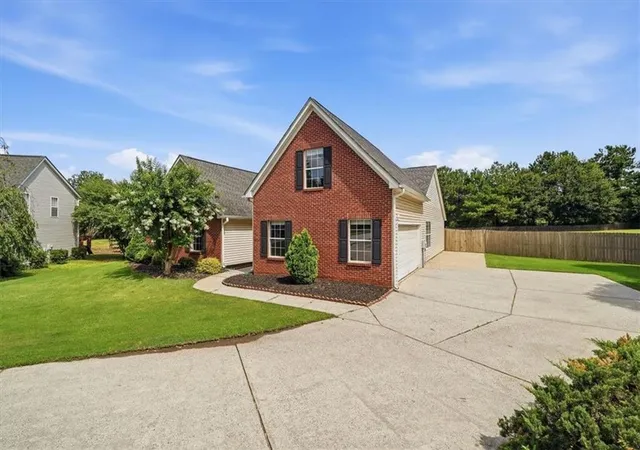 2nd image of 3081 Michelle Lee Dr, Dacula, GA 30019 | MLS# 7780784