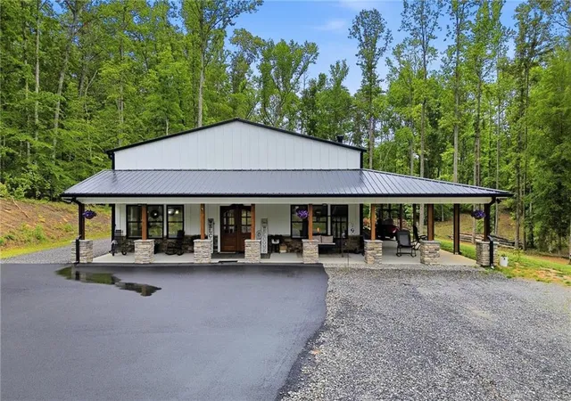 Homes for sale in Ball Ground, GA | 580 Eagles Perch Rd, Ball Ground, GA 30107 | MLS# 7767135