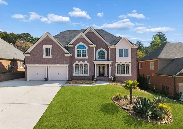 2nd image of 3960 Bonnett Creek Ln, Hoschton, GA 30548 | MLS# 7792282