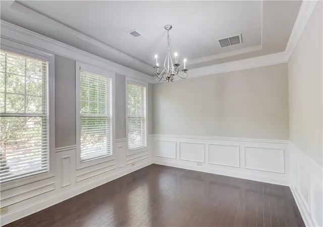 Photo 4 of Sale Pending at 18 Privet Cir, Suwanee, GA 30024 | MLS# 7821373 | Listing updated on 2026-09-30