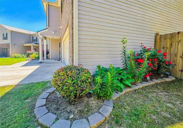Photo 3 of Single family home for sale at 105 Arbor Crk Way, Dallas, GA 30157 | MLS# 7808951 | Listing updated on 2026-09-19