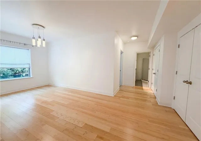 4th image of 302 Summer Garden Dr, Marietta, GA 30064 | MLS# 7751102