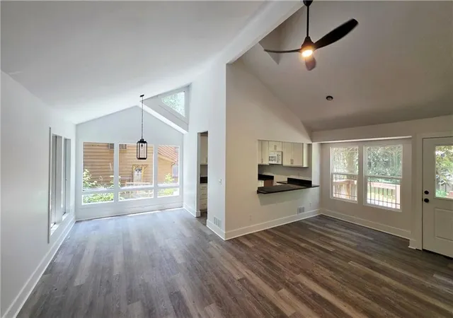 4th image of 4610 Kings Crossing Dr Ne, Kennesaw, GA 30144 | MLS# 7807412