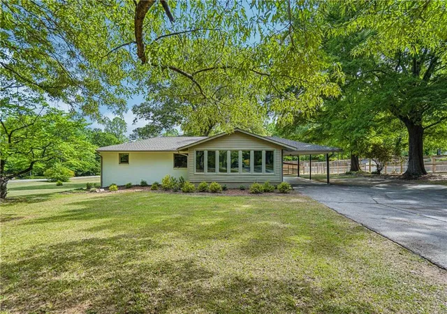 1st image of 1679 Seayes Rd Sw, Mableton, GA 30126 | MLS# 7758754