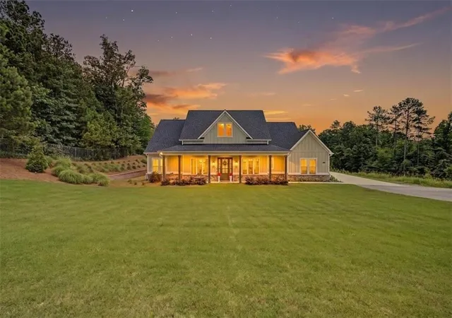 2nd image of 2700 Old Cartersville Wy, Dallas, GA 30132 | MLS# 7813705