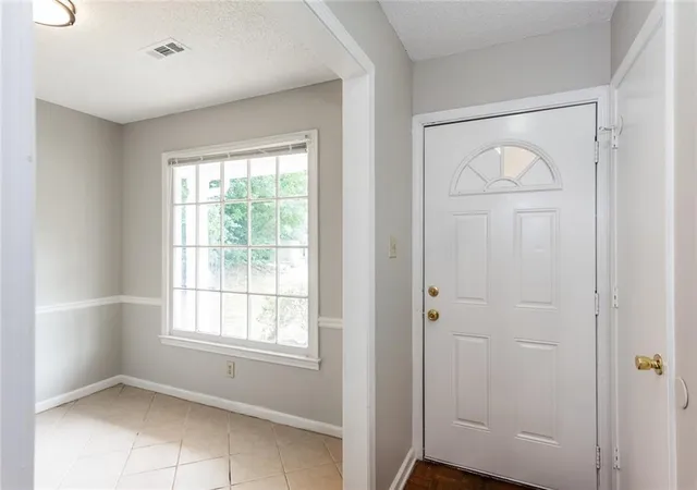 3rd image of 1676 Winchester Wy Se, Conyers, GA 30013 | MLS# 7777911
