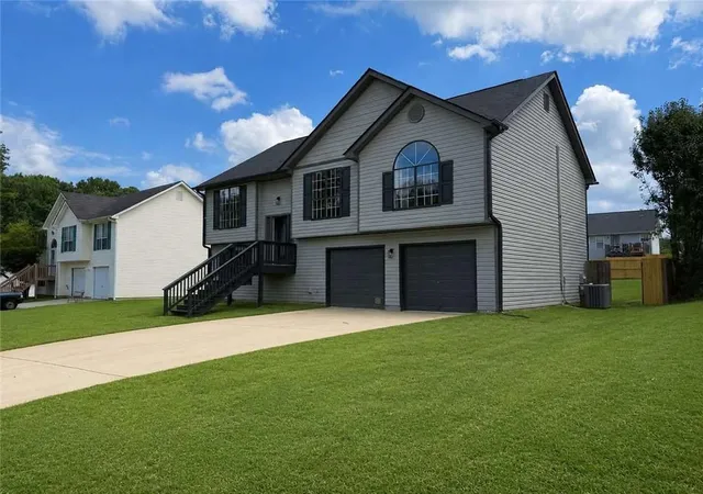 Photo 2 of Sale Pending at 4031 Imperial Ln, Mcdonough, GA 30253 | MLS# 7818375 | Listing updated on 2026-08-23