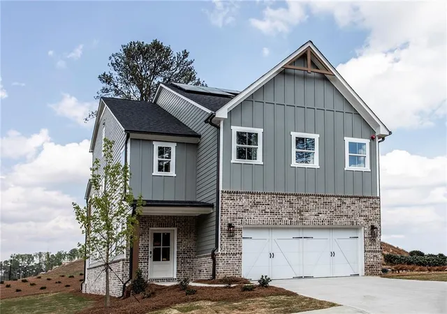 Photo 1 of Single family home for sale at 121 Kindred Ln, Marietta, GA 30066 | MLS# 7816951 | Listing updated on 2026-08-15