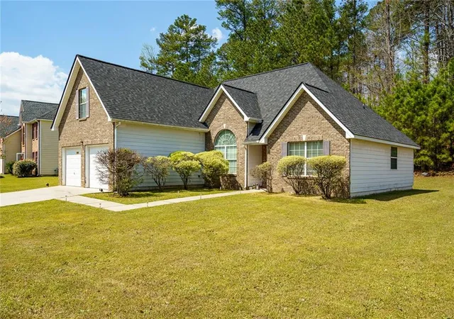 3rd image of 6869 Fireside Ln, Atlanta, GA 30349 | MLS# 7746669