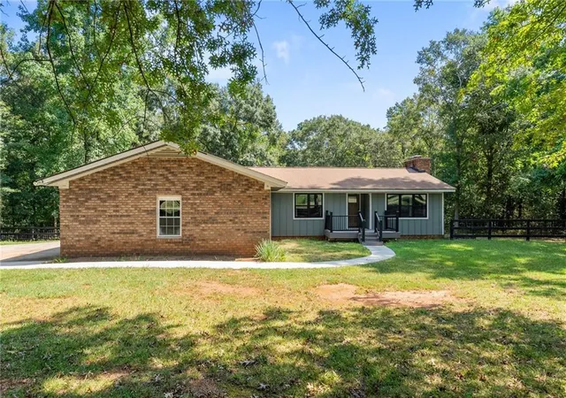 Photo 1 of Sale Pending at 1556 Fred Goss Rd, Danielsville, GA 30633 | MLS# 7828029 | Listing updated on 2026-09-09