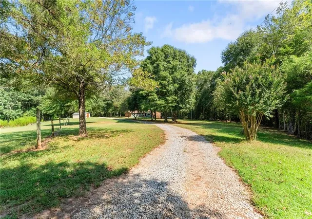 Photo 4 of Sale Pending at 1556 Fred Goss Rd, Danielsville, GA 30633 | MLS# 7828029 | Listing updated on 2026-09-09