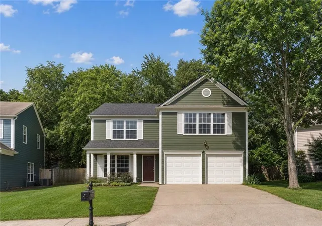 1st image of 621 Lullingstone Dr Se, Marietta, GA 30067 | MLS# 7785199