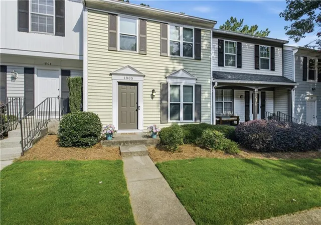 2nd image of 1805 Queen Anne Ct, Sandy Springs, GA 30350 | MLS# 7793069