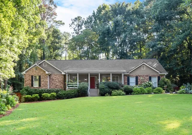 1st image of 5935 Hammersmith Rd, Stone Mountain, GA 30087 | MLS# 7800254