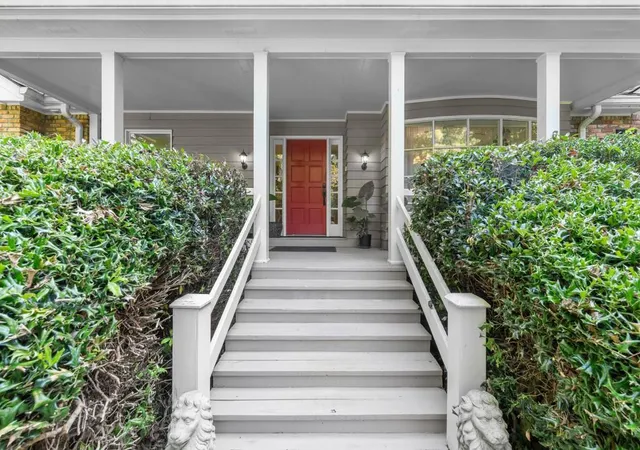 2nd image of 5935 Hammersmith Rd, Stone Mountain, GA 30087 | MLS# 7800254