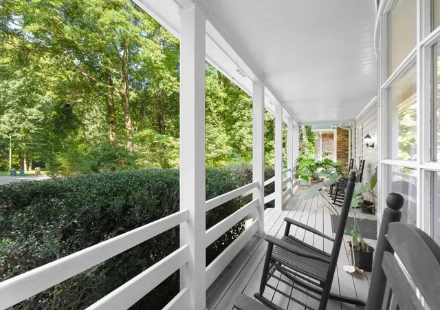 3rd image of 5935 Hammersmith Rd, Stone Mountain, GA 30087 | MLS# 7800254