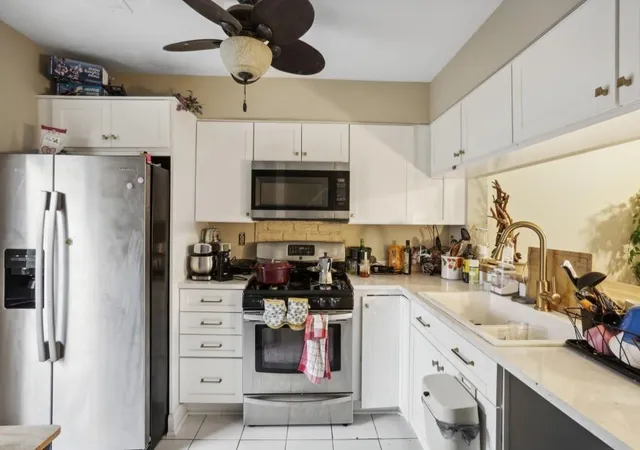 Photo 3 of Townhouse for sale at 1535 Lancashire Pl, Norcross, GA 30093 | MLS# 7792267 | Listing updated on 2026-09-16