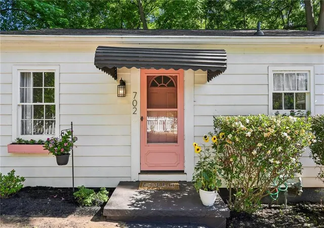 3rd image of 702 Glenwood Ave Se, Atlanta, GA 30312 | MLS# 7770120