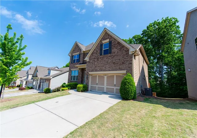 Homes for sale in Cumming, GA | 2870 Prestwood Dr, Cumming, GA 30040 | MLS# 7759521