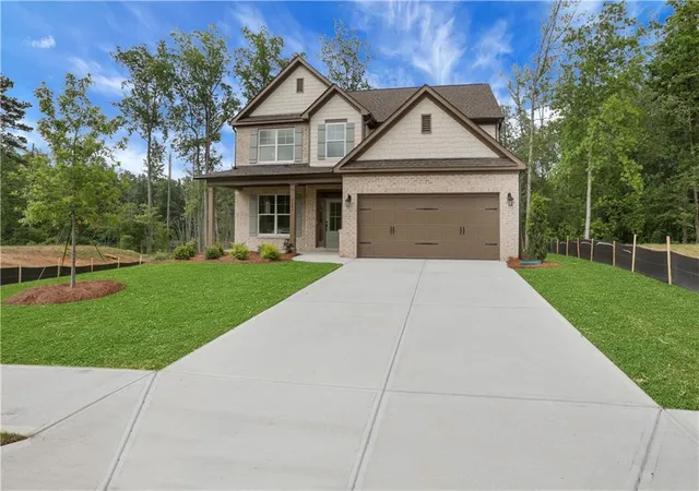 Photo 3 of Single family home for sale at 4251 Mary Ruth Way, Loganville, GA 30052 | MLS# 7753446 | Listing updated on 2026-09-20