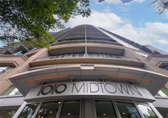 2nd image of 1080 Peachtree St Ne #1501, Atlanta, GA 30309 | MLS# 7826451