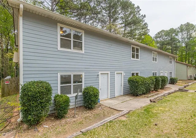 Homes for sale in Union City, GA | 5956 Stonewall Dr, Union City, GA 30291 | MLS# 7801528