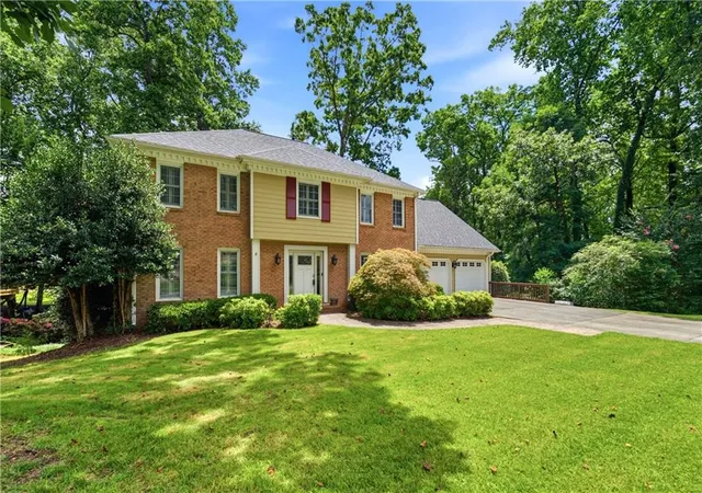 Photo 2 of Single family home for sale at 461 Berrypatch Ln Se, Marietta, GA 30067 | MLS# 7808232 | Listing updated on 2026-07-23