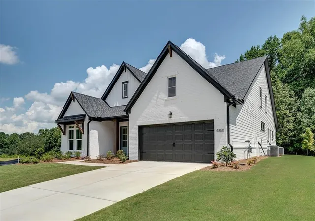 Photo 3 of Single family home for sale at 4850 Gadwall Way, Cumming, GA 30028 | MLS# 7819815 | Listing updated on 2026-09-20