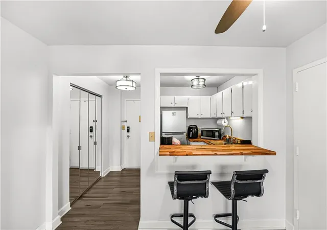 Photo 3 of Condo for sale at 215 Piedmont Ave NE #305, Atlanta, GA 30308 | MLS# 7789242 | Listing updated on 2026-08-28