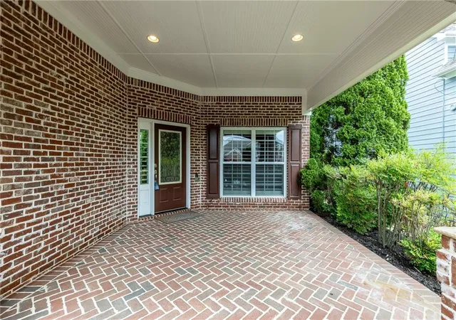 Photo 3 of Single family home for sale at 7042 Tree House Way, Flowery Branch, GA 30542 | MLS# 7766494 | Listing updated on 2026-09-22