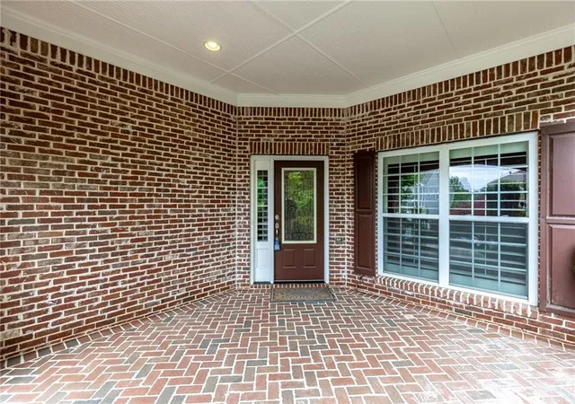 Photo 4 of Single family home for sale at 7042 Tree House Way, Flowery Branch, GA 30542 | MLS# 7766494 | Listing updated on 2026-09-22