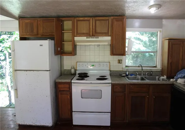 4th image of 110 N Cove Dr, Hogansville, GA 30230 | MLS# 7807652