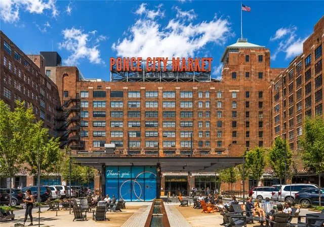 Listing Photo 2 - Condo for sale in building located at 800 NE Myrtle St, Atlanta, GA 30308 - Unit #