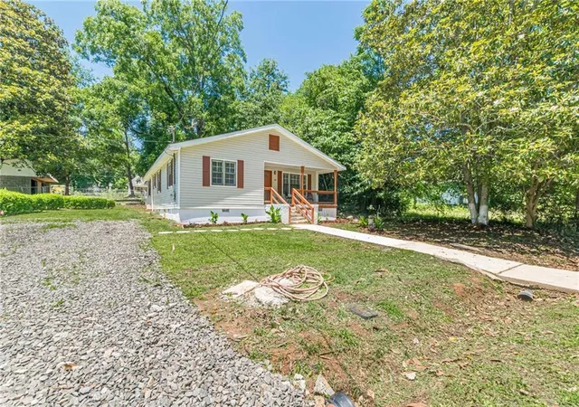 1st image of 328 Carter St, Greenville, GA 30222 | MLS# 7778880