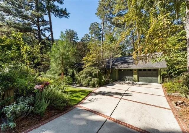 Photo 1 of Sale Pending at 892 Castle Fls Dr Ne, Atlanta, GA 30329 | MLS# 7850431 | Listing updated on 2026-10-21