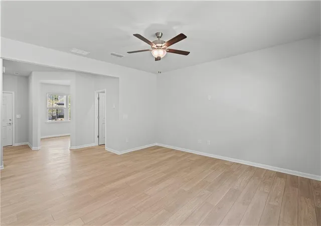 Photo 4 of Single family home for sale at 3096 Orwell Dr, Gainesville, GA 30507 | MLS# 7807146 | Listing updated on 2026-10-09