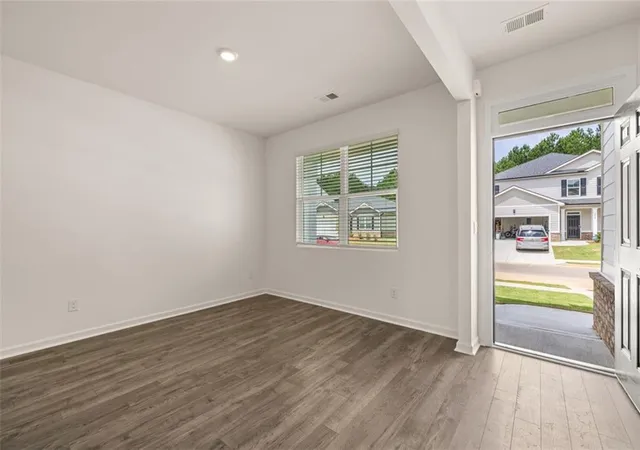 4th image of 8565 Secretariat Dr, Lithonia, GA 30058 | MLS# 7743429