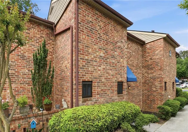 3rd image of 2252 Pernoshal Ct, Atlanta, GA 30338 | MLS# 7756033