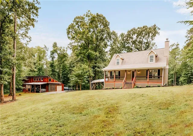 2nd image of 5481 Britt Whitmire Rd, Gainesville, GA 30506 | MLS# 7804601