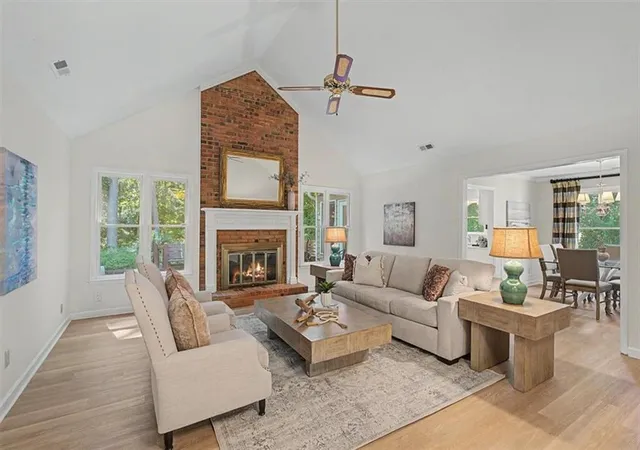 Photo 3 of Single family home for sale at 820 Kenley Walk, Roswell, GA 30076 | MLS# 7826591 | Listing updated on 2026-08-30