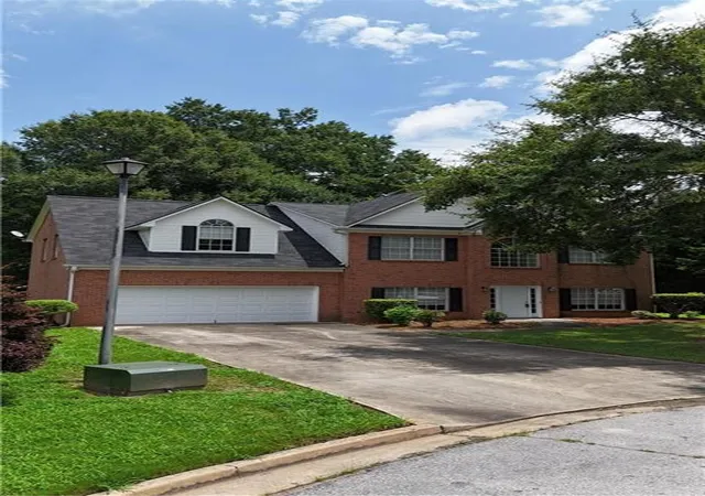 Photo 2 of Single family home for sale at 20 Academy Ct, Oxford, GA 30054 | MLS# 7801725 | Listing updated on 2026-08-19