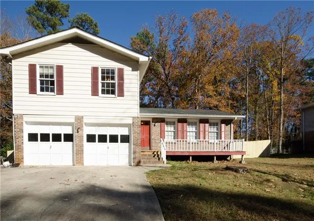 2nd image of 2621 Bailey Dr, Norcross, GA 30071 | MLS# 7816002