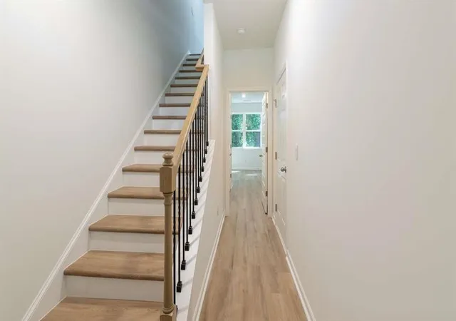 2nd image of 1304 Lakota Pl, Atlanta, GA 30315 | MLS# 7797765